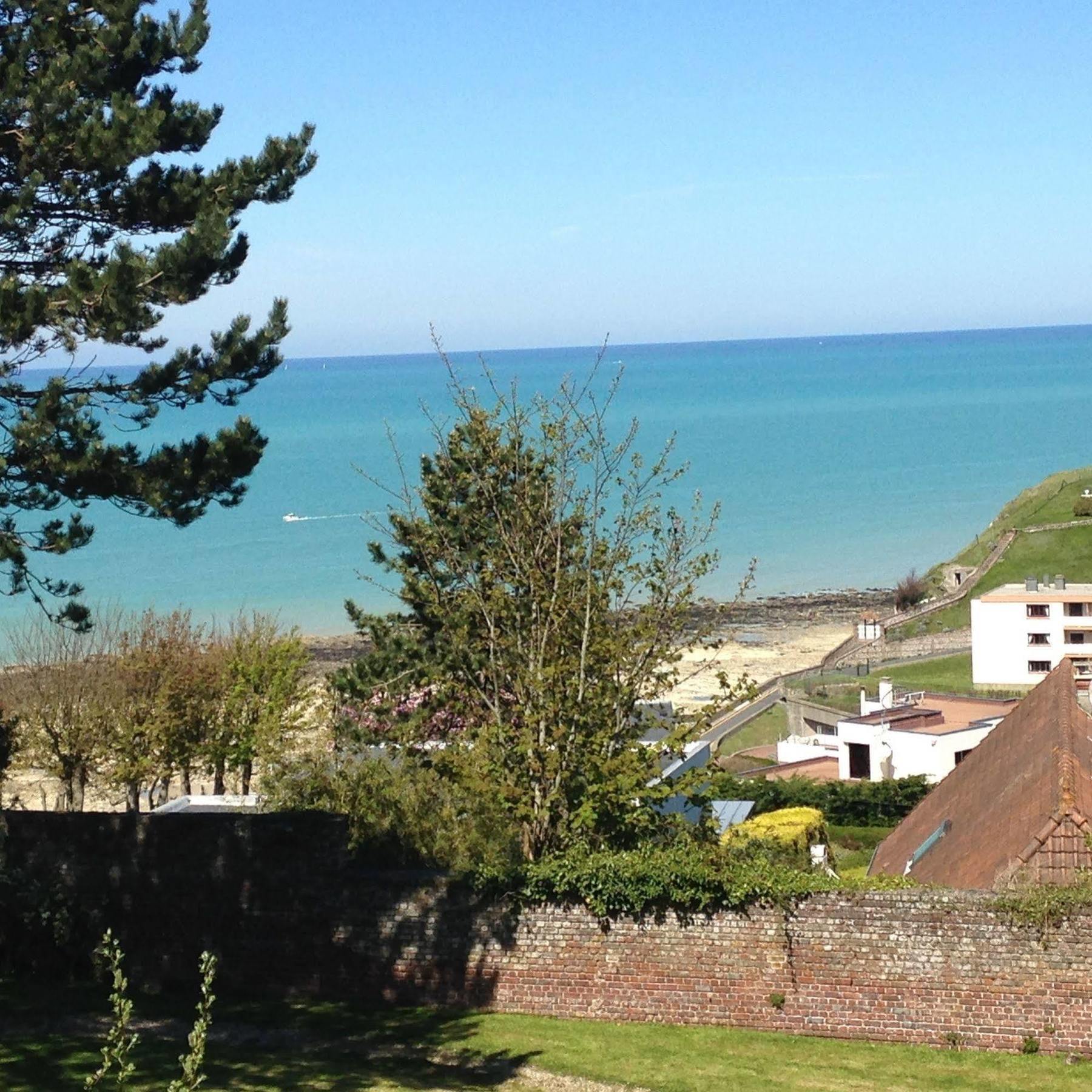 Auberge Du Vieux Puits Dieppe Exterior foto
